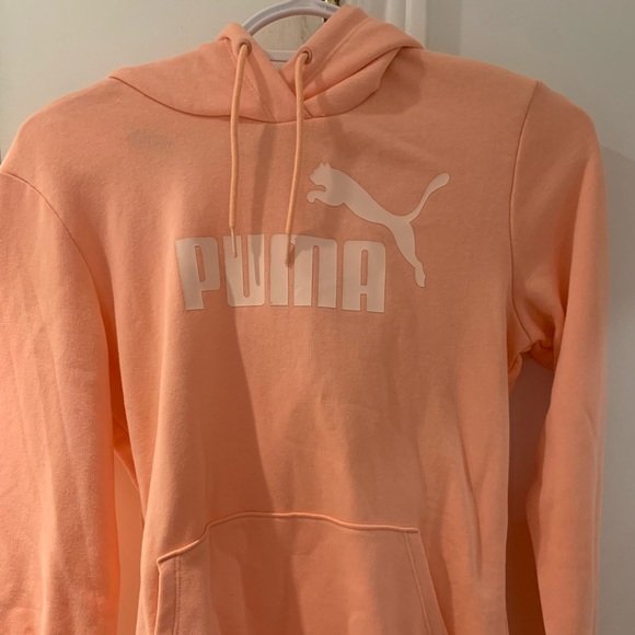 NWOT Puma Women’s Essential Pullover Hoodie XS - Picture 2 of 4